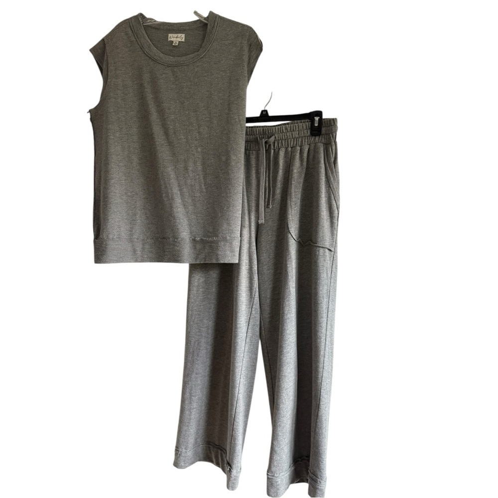 Gray Sleeveless Top and Pants Set top sleeveless wide crop pants raw seams gray
